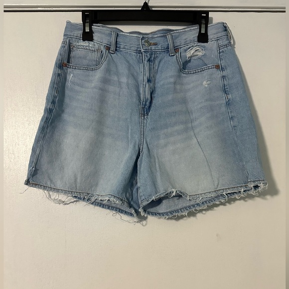 American Eagle high rise shorts - Picture 2 of 7